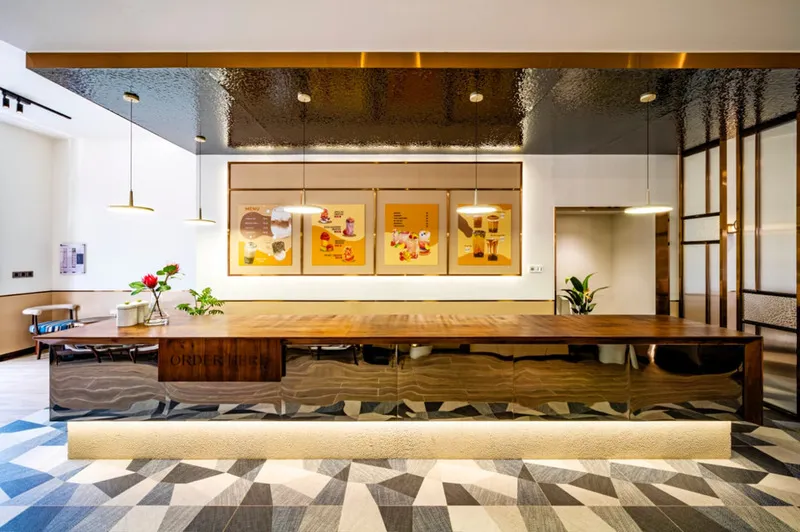 Gem Sky World Shop House_DSC3999-HDR_touch_web_cover