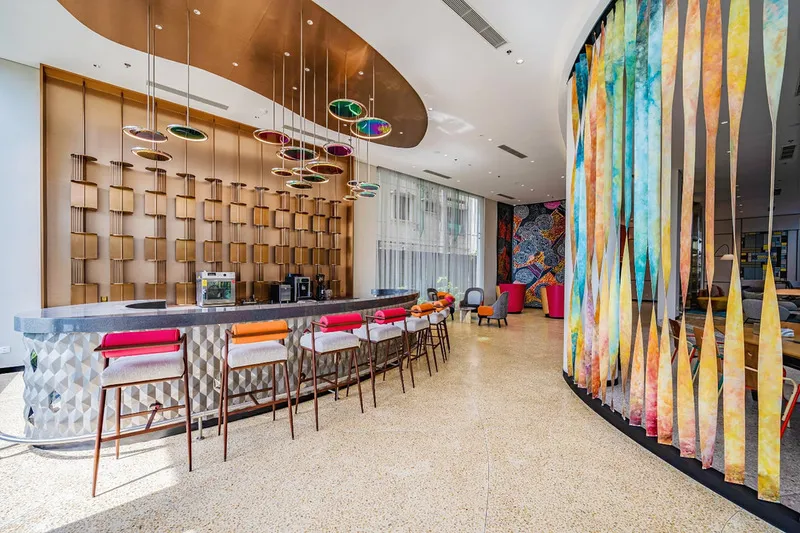 Oakwood UVK_DSC5606-HDR_cover