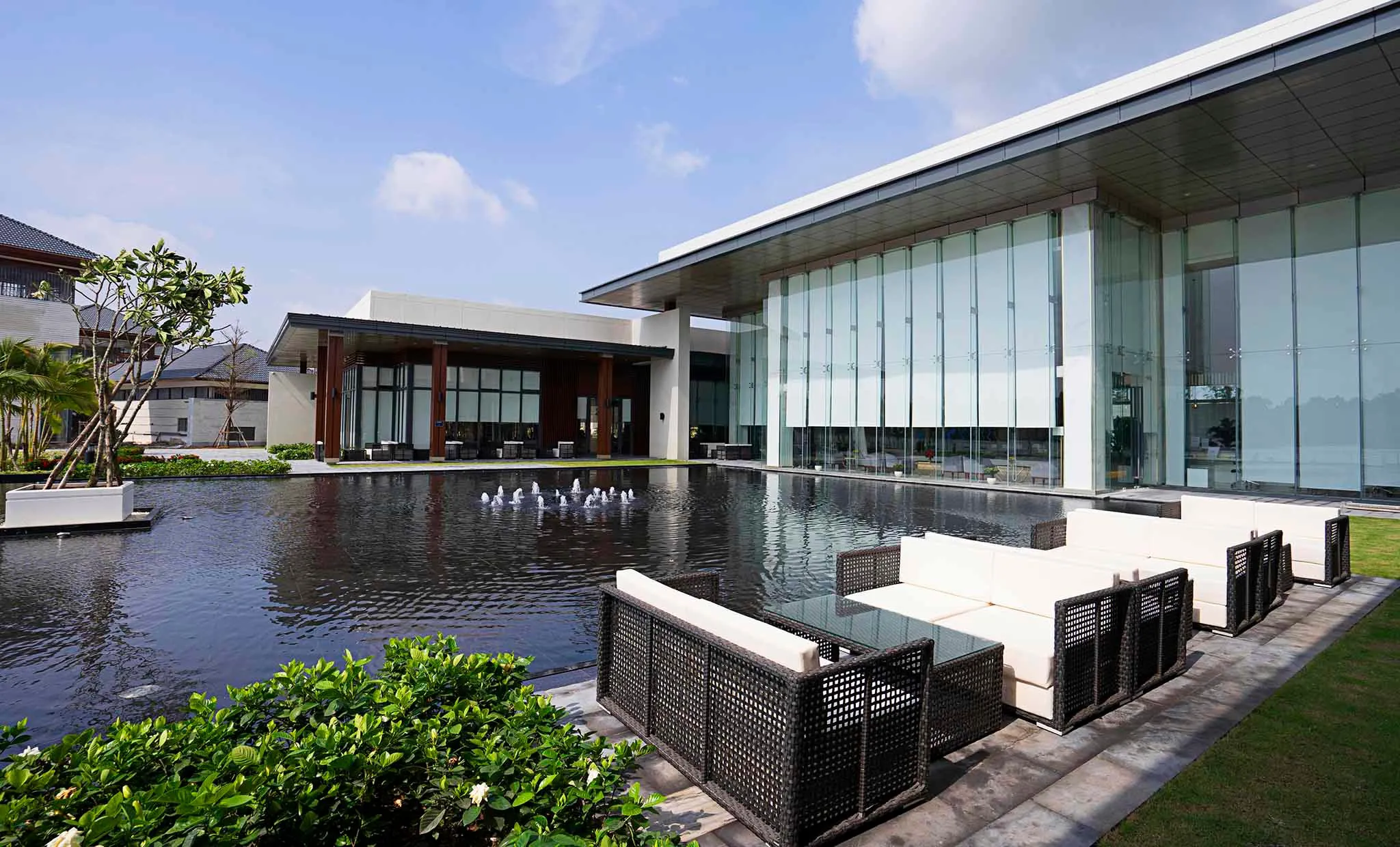 solid-daiphuoc-sale-1_1527143680_grande